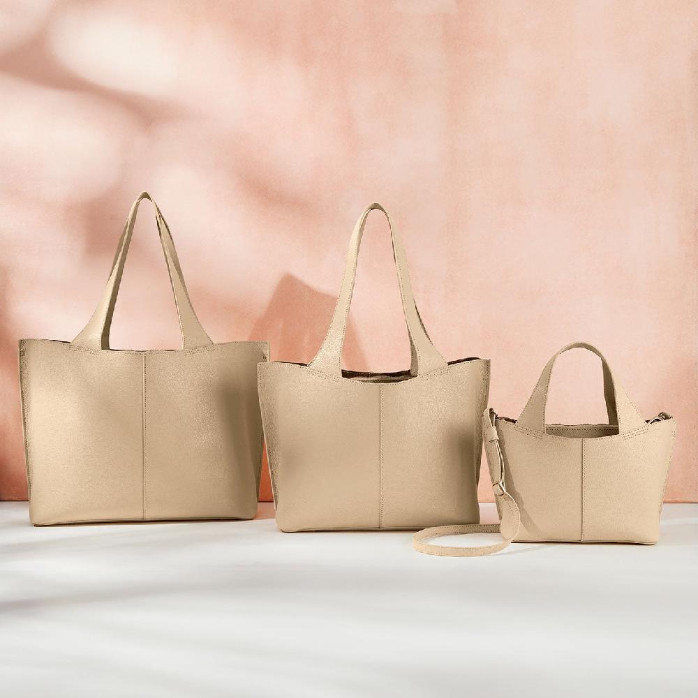 Hobo Vida Small Tote Micro Pebbled Leather| Almond