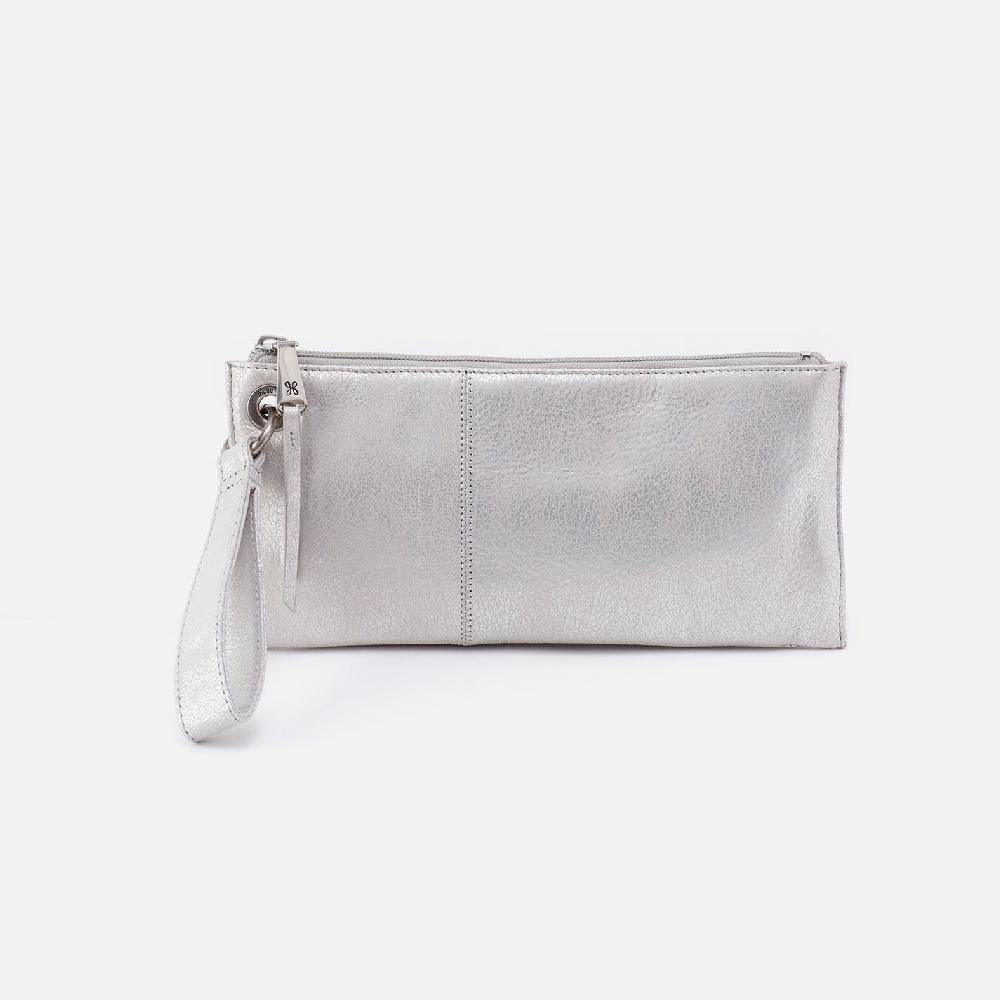 hobo Vida Wristlet Metallic Leather| Silver