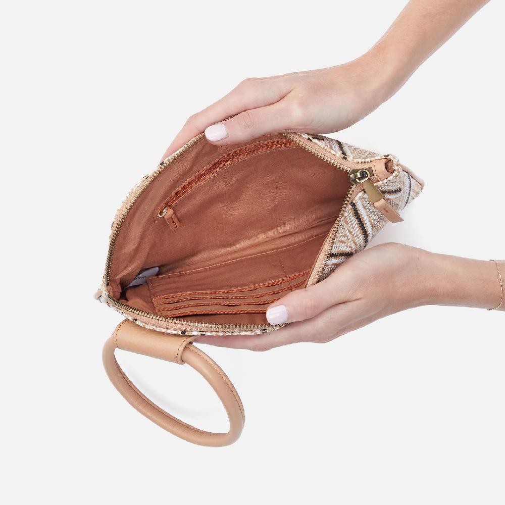 Hobo Sable Wristlet Multi Weave With Leather Trim| Cream Raffia