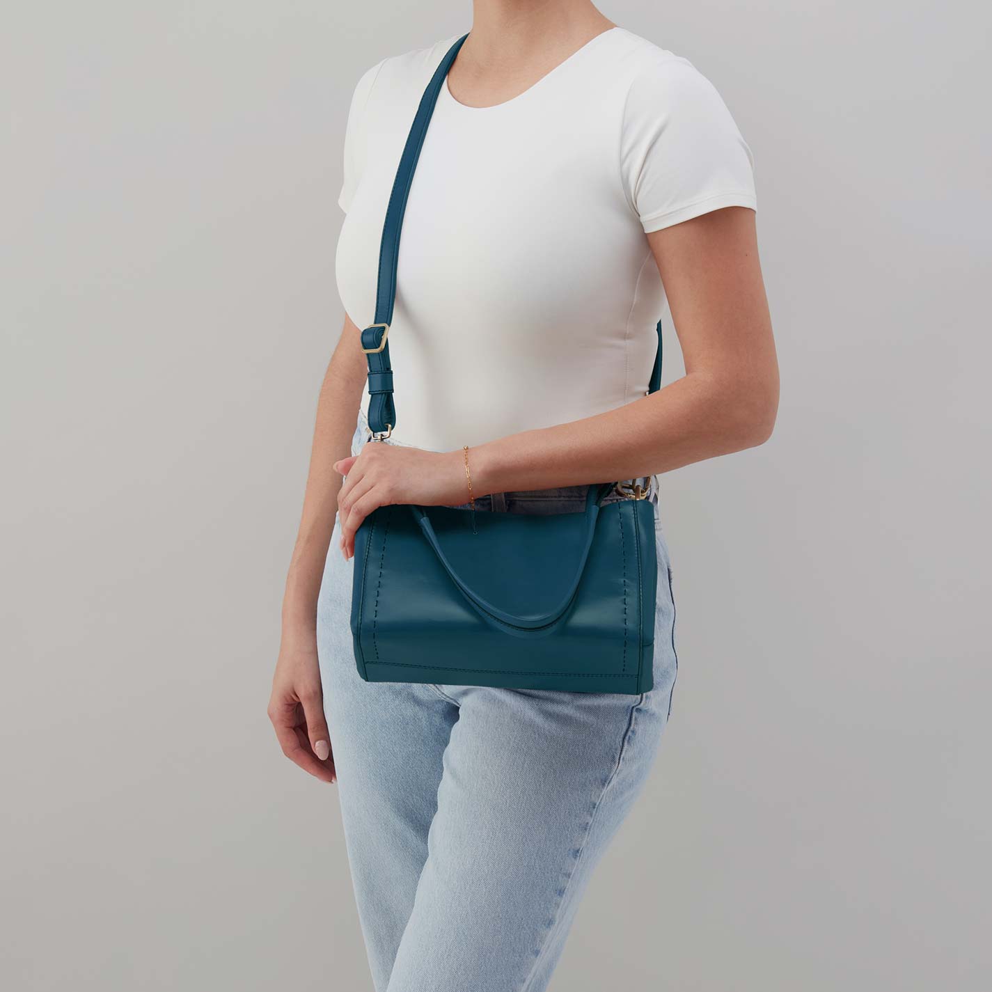 Hobo Seneca Shoulder Crossbody Polished Leather| Wild Bluegrass