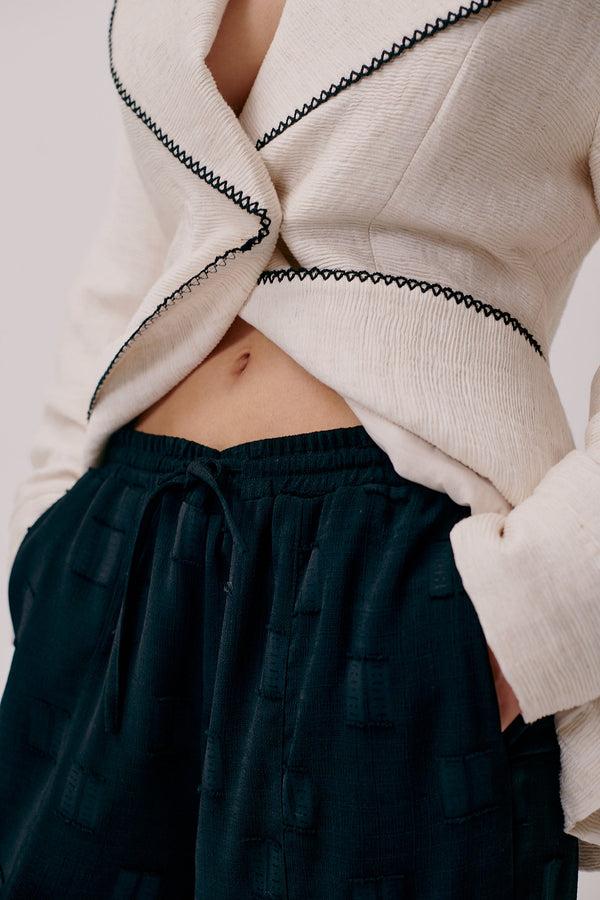 Hofmann Copenhagen Laurie Blazer $116.00 $338.00 SAVE 65% Size 42 34 Variant Sold Out Or Unavailable 36 Variant Sold Out Or Unavailable 38 Variant Sold Out Or Unavailable 40 Variant Sold Out Or Unavailable 42 Variant Sold Out Or