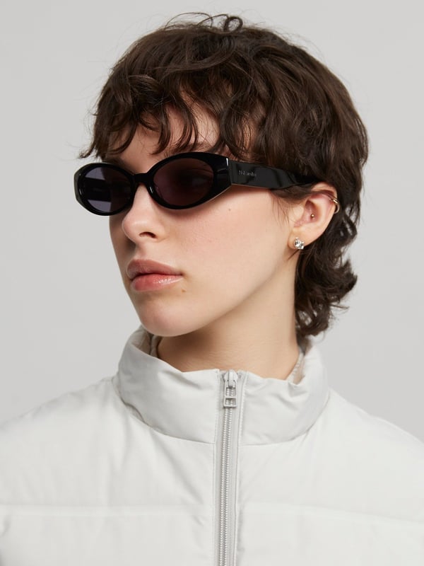 Holzweiler Lieben Frame Black