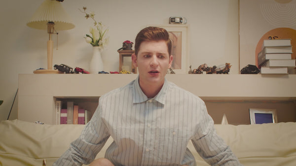 Homcom 5-Tier Display Cabinet Wall-Mounted Cabinet With Glass Door & Adjustable Shelves Oak