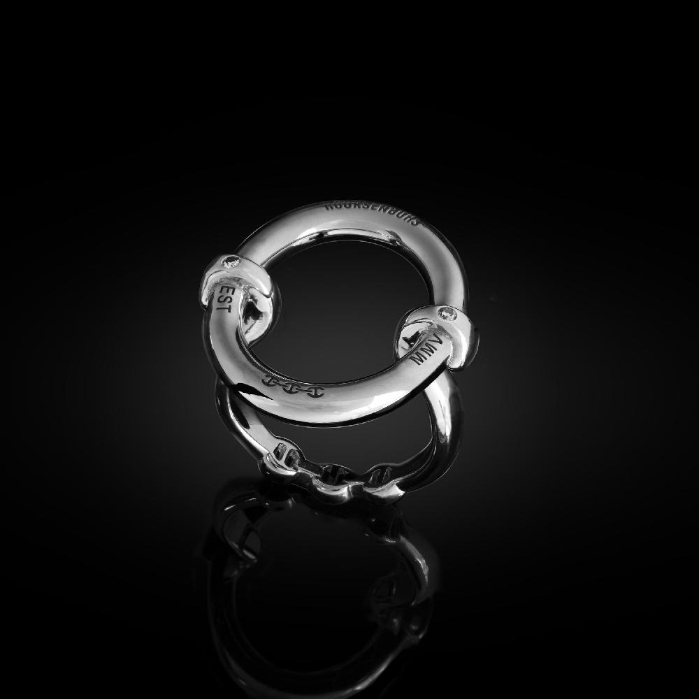 hoorsenbuhs OVAAL WITH DIAMOND HITS