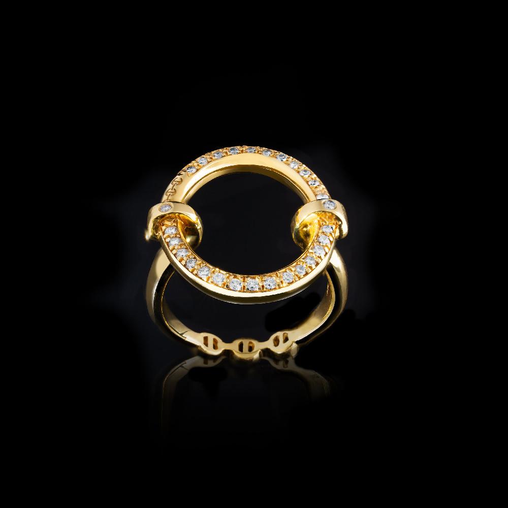 hoorsenbuhs OVAAL WITH DIAMONDS