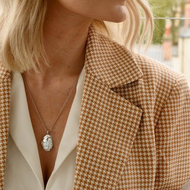 Hot Diamonds Engraved Oval Locket