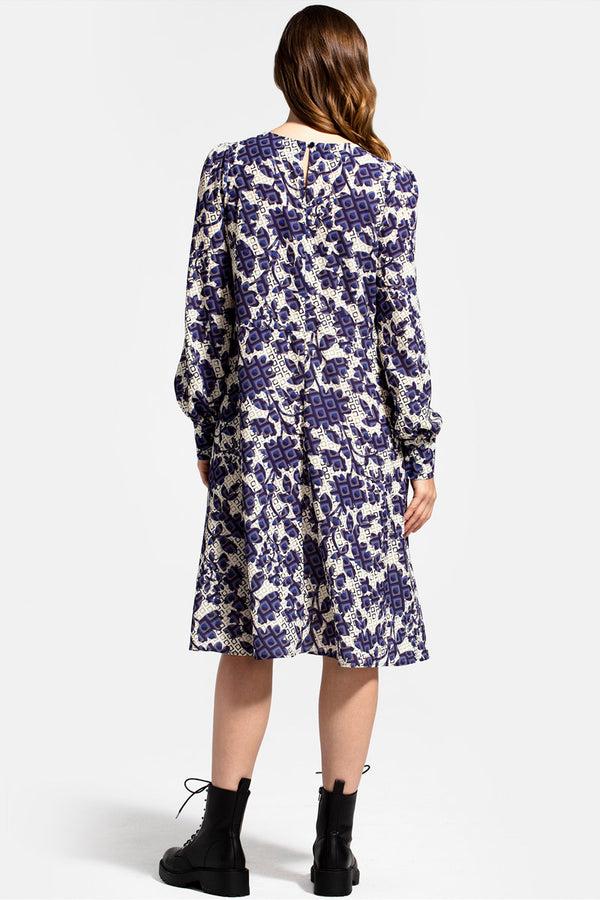 Hot Squash Chiffon Loose Dress With V Neck Blue Geo Blossom