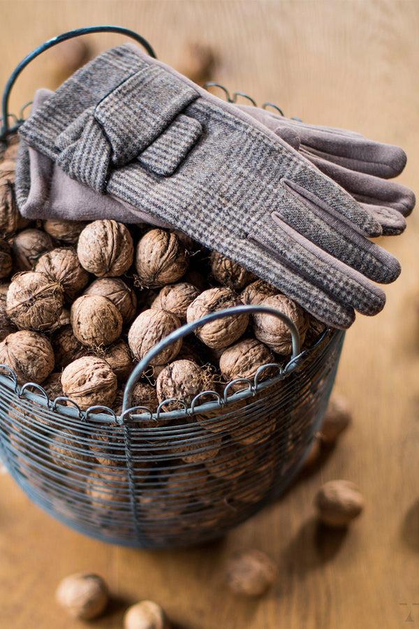 Hot Squash Women's Checked Gloves Beige Checkered