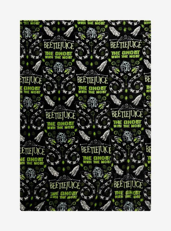 hot topic Beetlejuice Ghost With The Most Throw Blanket