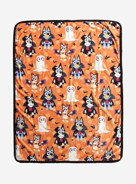 hot topic Bluey Heeler Family Halloween Throw Blanket