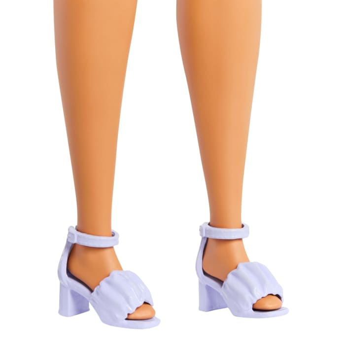 Hot Wheels Barbie Fashionistas Doll #240 In Green Gingham Dress And Sunglasses Wavy Dark Brown Hair