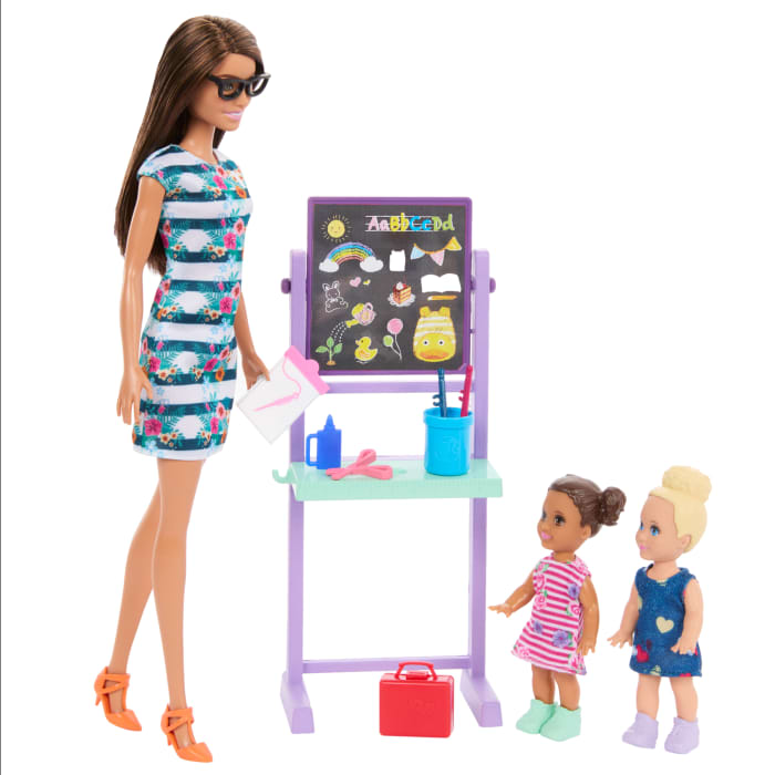 Hot Wheels Barbie I Love School Classroom Playset With 1 Fashion Doll 2 Small Dolls & 20+ Accessories