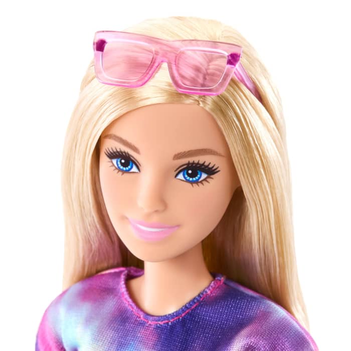 hot wheels Barbie Mysteries: Beach Detectives Barbie “Malibu” Fashion Doll in Signature Outfit With Accessories