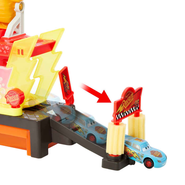 Hot Wheels Cars De Disney Y Pixar Color Changers Pista De Juguete AutoLavado Rayo McQueen