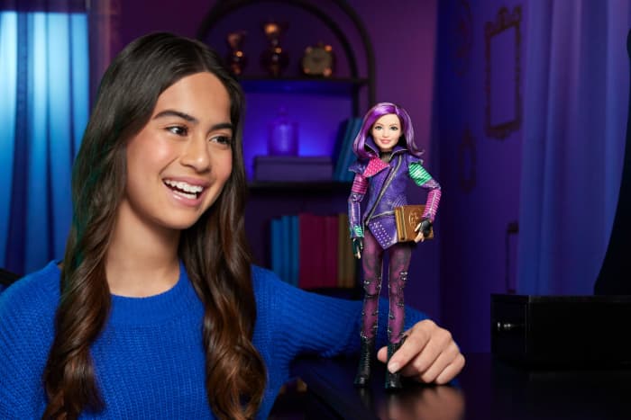 hot wheels Disney Descendants Mal Isle Of The Lost Anniversary Doll With Movie-inspired Outfit & Accessory