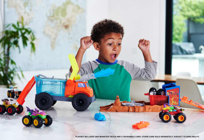 hot wheels Hot Wheels® Coffret Monster Trucks Arena Smashers Color Shifters Véhicule de Secours 5 Alarm