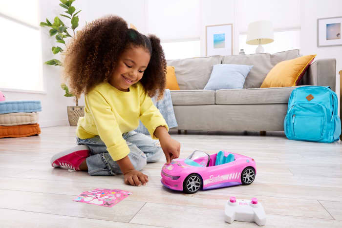 hot wheels Hot Wheels RC Barbie Convertible Battery-Powered Remote-Control Toy Car Fits 2 Barbie Dolls