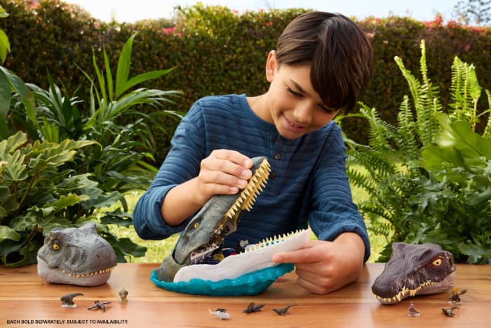 hot wheels Jurassic World Rebirth Deluxe Mosasaurus Playset 7 interactive Features & Sound Fx 6 Micro Figs