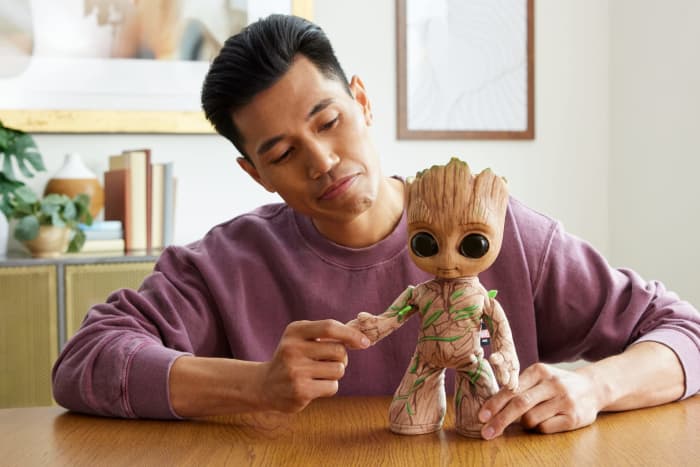 Hot Wheels Marvel Plush Groovin’ Groot Dancing And Talking Plush Figure