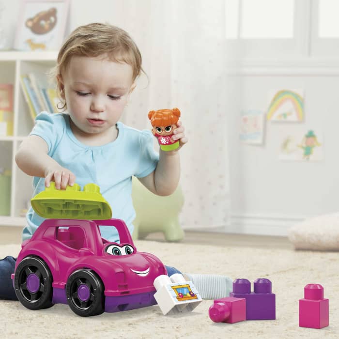 Hot Wheels MEGA BLOKS Catie Convertible Fisher-Price Toy Blocks With 1 Figure (6 Pieces) For Toddler