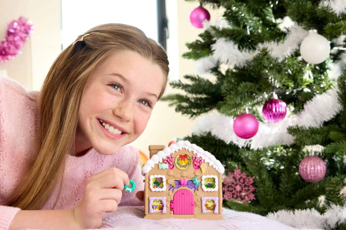 hot wheels Polly Pocket Doll And Playset Advent Calendar Diy Gingerbread House With Dollhouse Furniture And 24+ Holiday Accessories