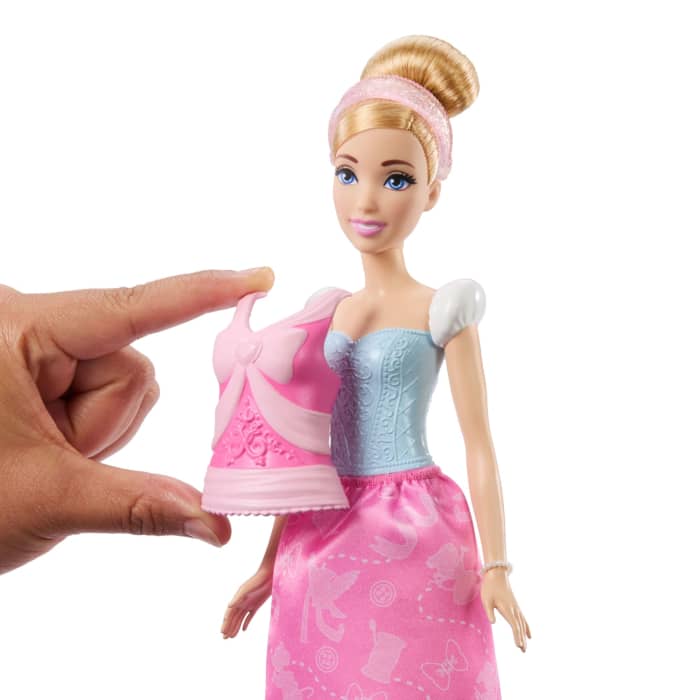 Hot Wheels Princesses Disney Poupée Mode Histoires De Cendrillon2-en-1