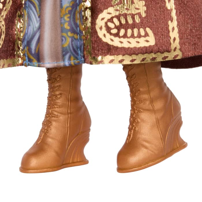 Hot Wheels Universal Pictures’ Wicked Madame Morrible Fashion Doll With Removable Fashions & Accessories