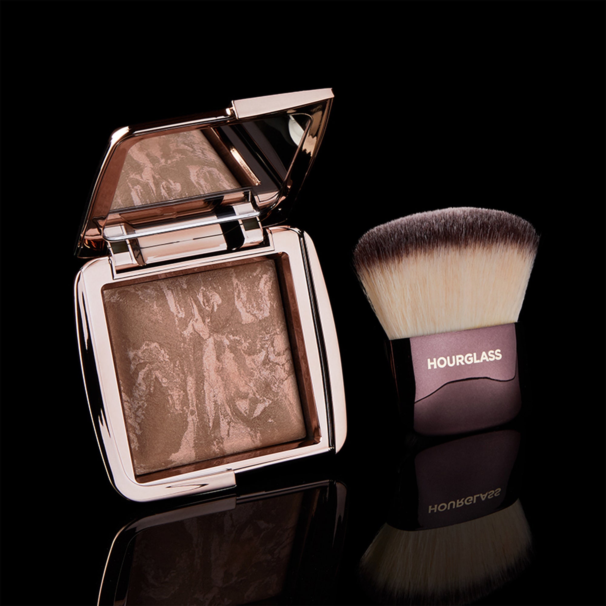 Hourglass Ambient™ Lighting Bronzer