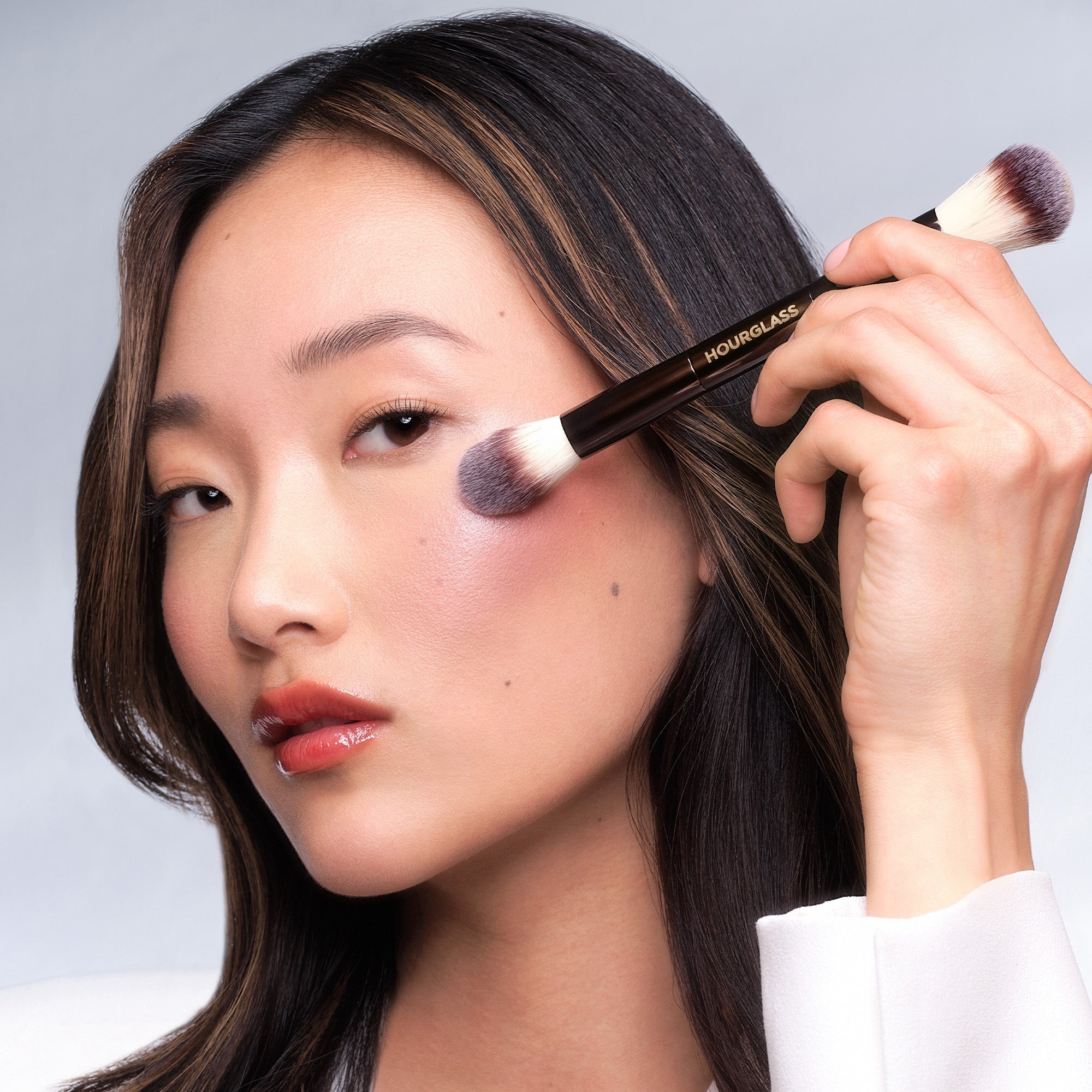 Hourglass Ambient™ Lighting Edit Brush