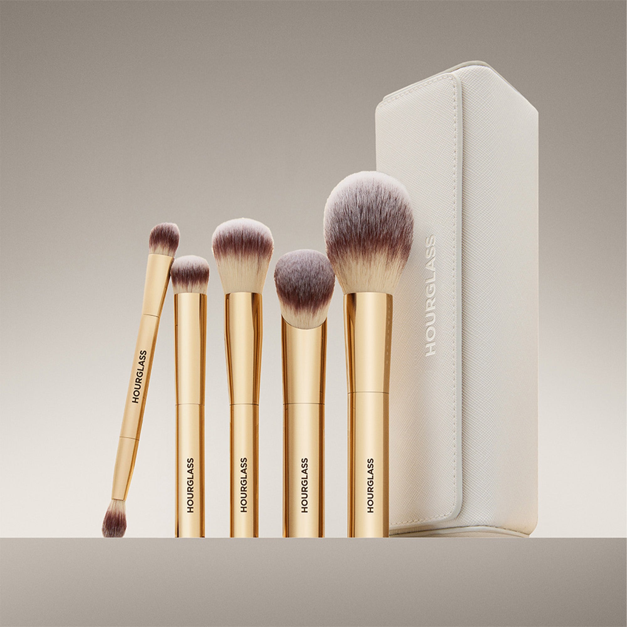 Hourglass Face And Eye Travel Brush Set