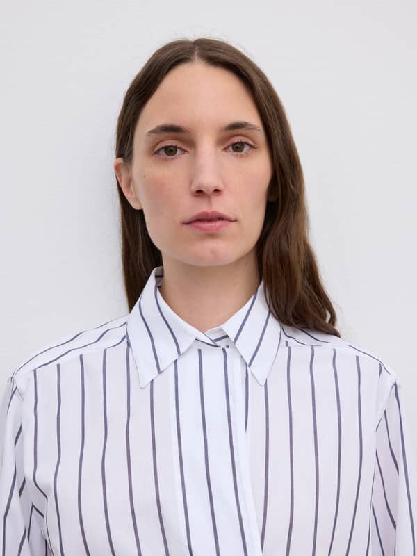 House Of Dagmar Tops & Shirts Cropped Shirt White Black