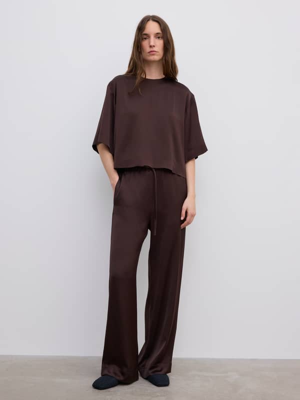 House Of Dagmar Tops & Shirts Woven Fluid T-Shirt Chocolate Brown