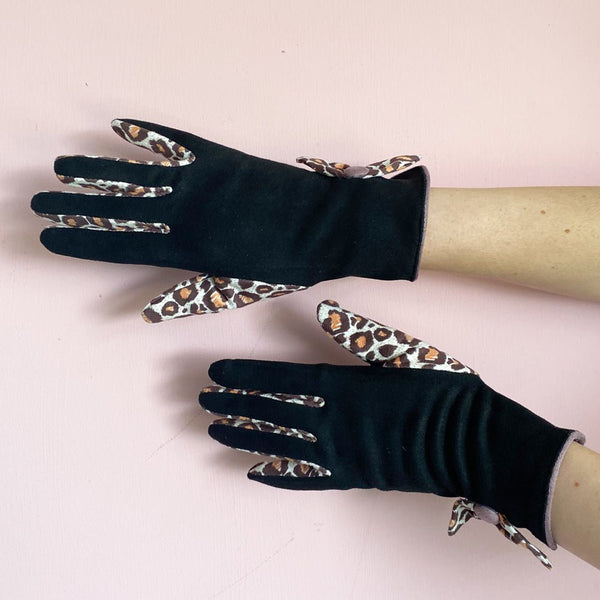 House Of Disaster Animal Print Purple Leopard Gloves