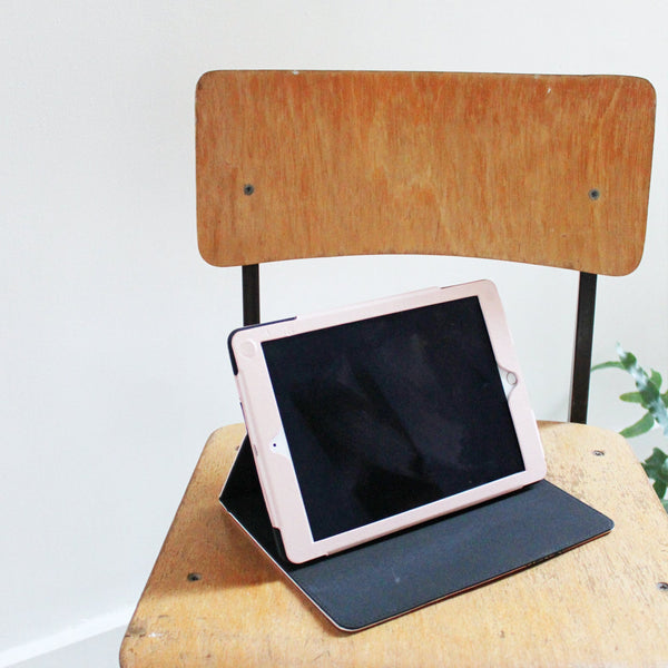 House Of Disaster Collective Noun Giraffe Ipad Cover