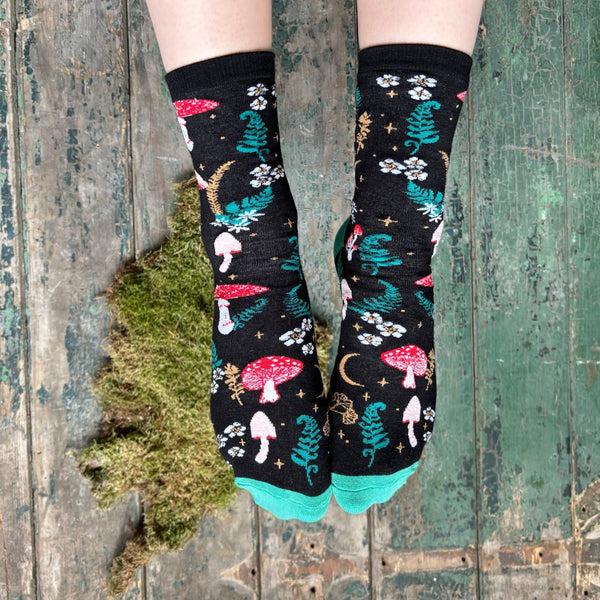 House Of Disaster Forage Black Socks