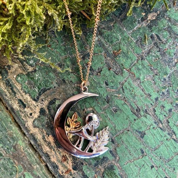 house of disaster Forage Moon Necklace