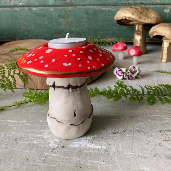 house of disaster Forage Mushroom Tea Light Holder