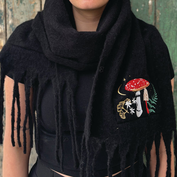 house of disaster Forage Scarf