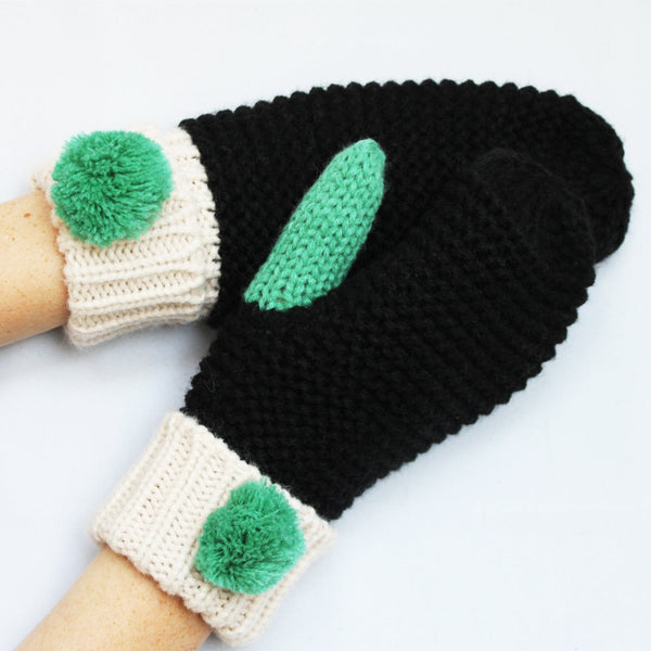 House Of Disaster Loop Black Mittens