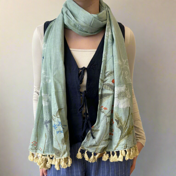 house of disaster Wander Green Scarf