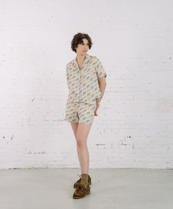 Howlin Cocktails For The Girls Please Shirt - Sand Howlin' Piano Hemp Print (Women)