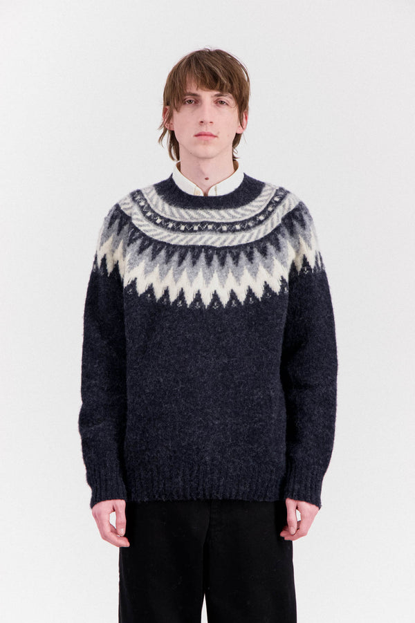 Howlin Magician In The Mountain - Charcoal