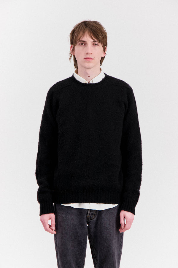 Howlin Shaggy Bear - Black