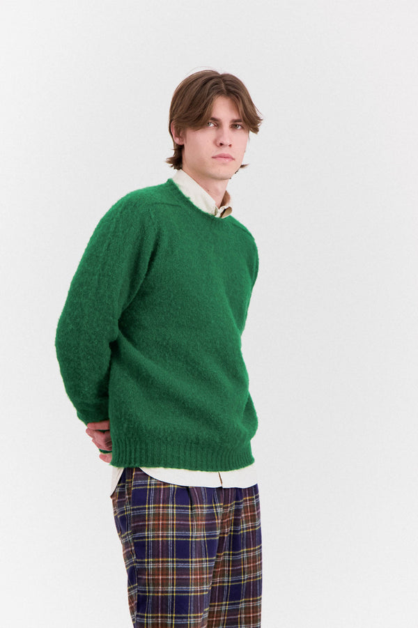 Howlin Shaggy Bear - Green Star