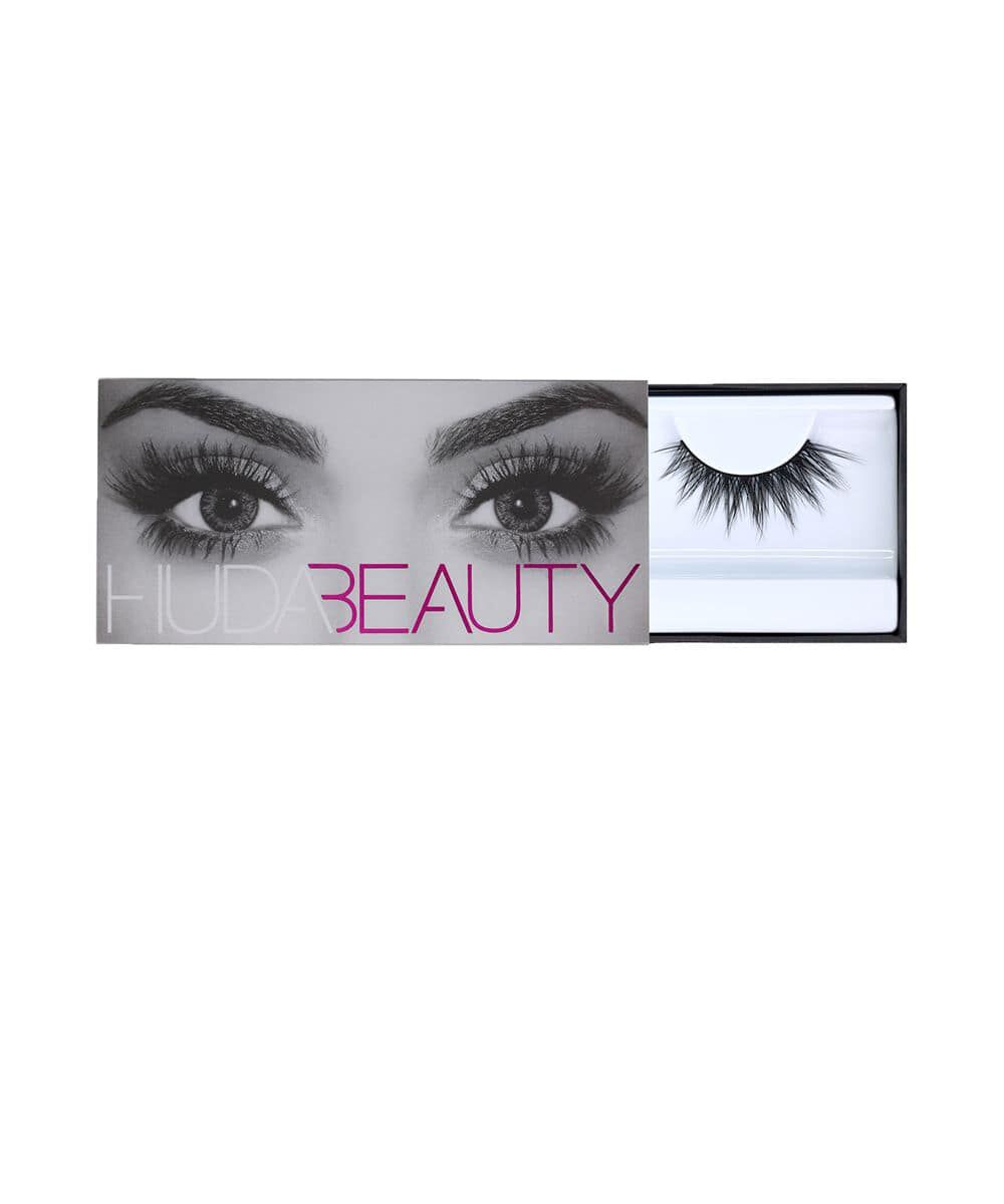 huda beauty Classic False Lash - Sasha #11