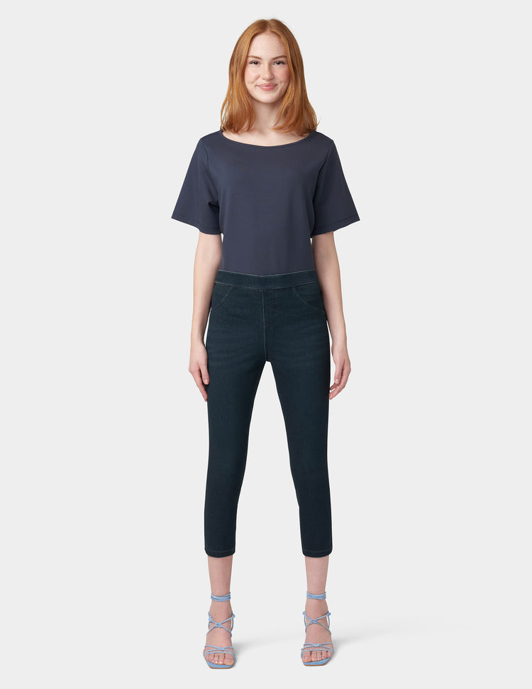 hue Denim Capri