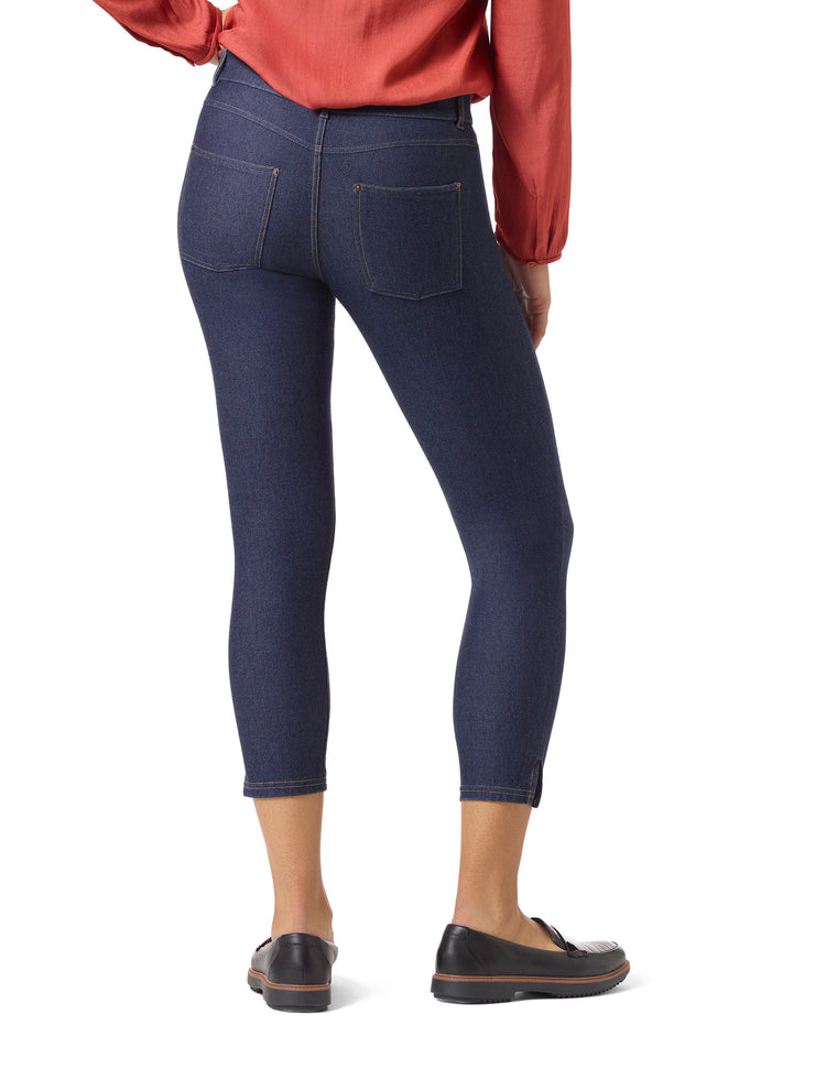 Hue Essential Denim Mid-Rise Capri