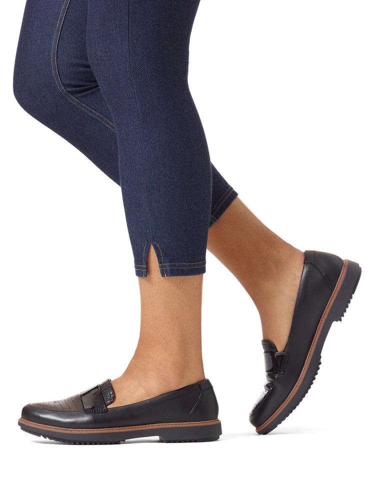 Hue Essential Denim Mid-Rise Capri