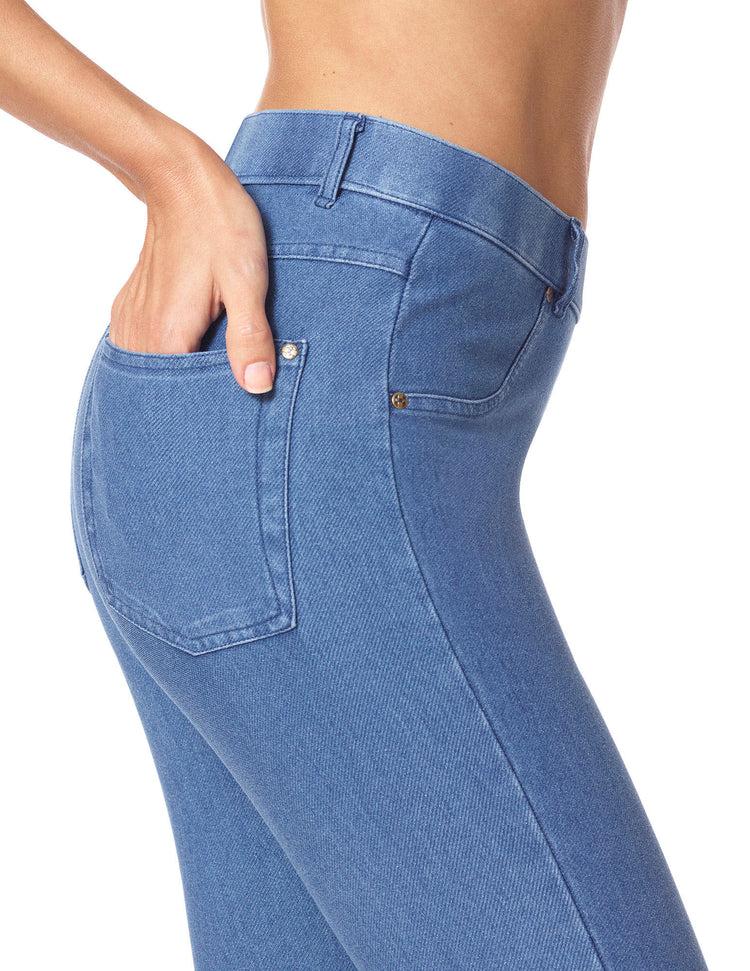 Hue Essential Denim Mid-Rise Capri