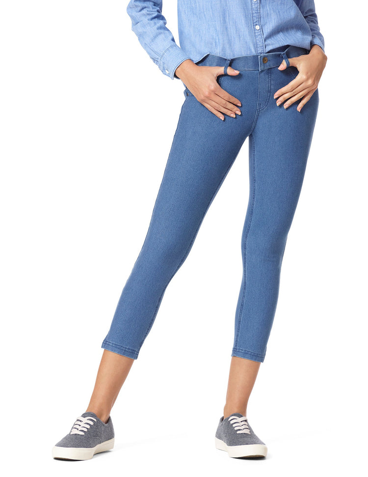 hue Essential Denim Mid-Rise Capri
